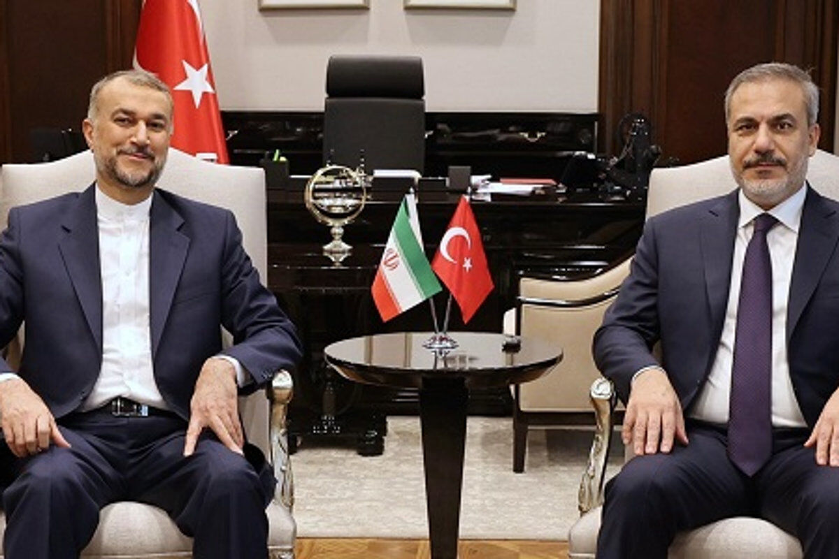 Le ministre des Affaires étrangères Hakan Fidan et le ministre iranien des Affaires étrangères Hossein Amir-Abdollahian